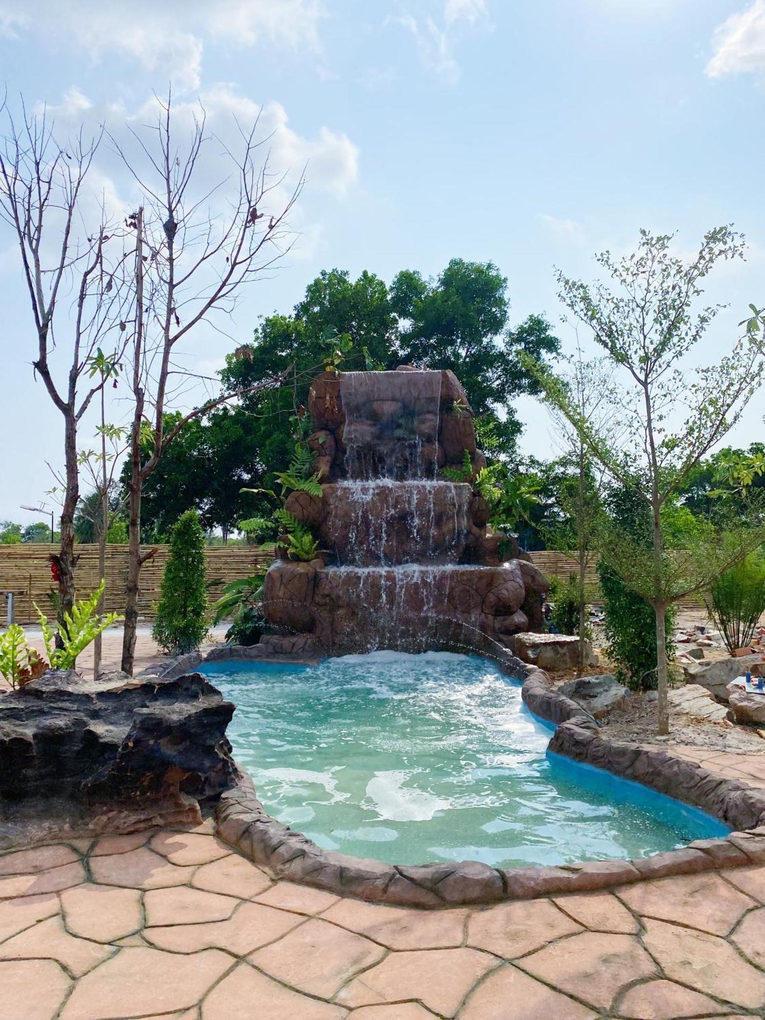 Krŏng Kaôh Kŏng Sareth Resort מראה חיצוני תמונה