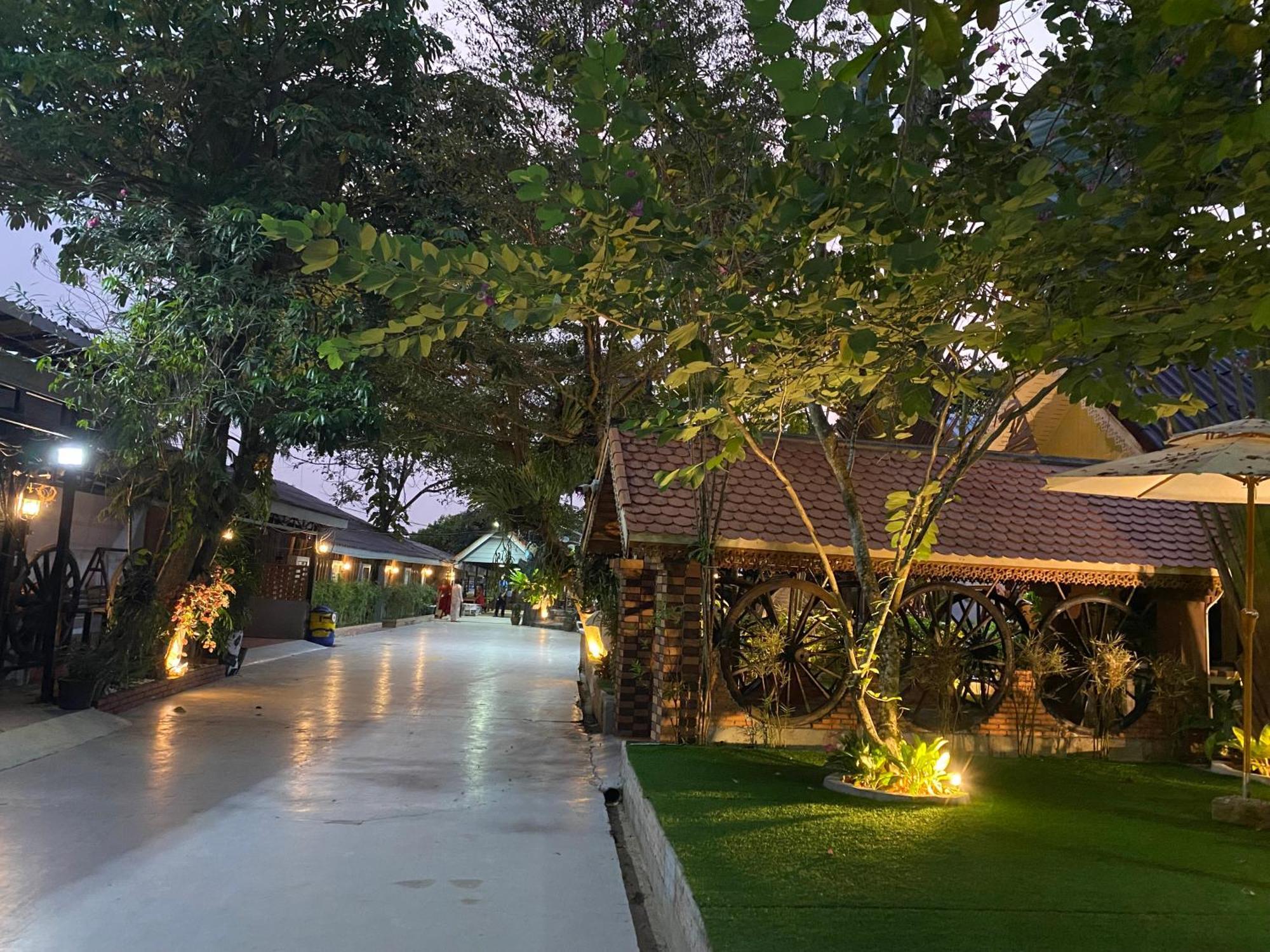 Krŏng Kaôh Kŏng Sareth Resort מראה חיצוני תמונה